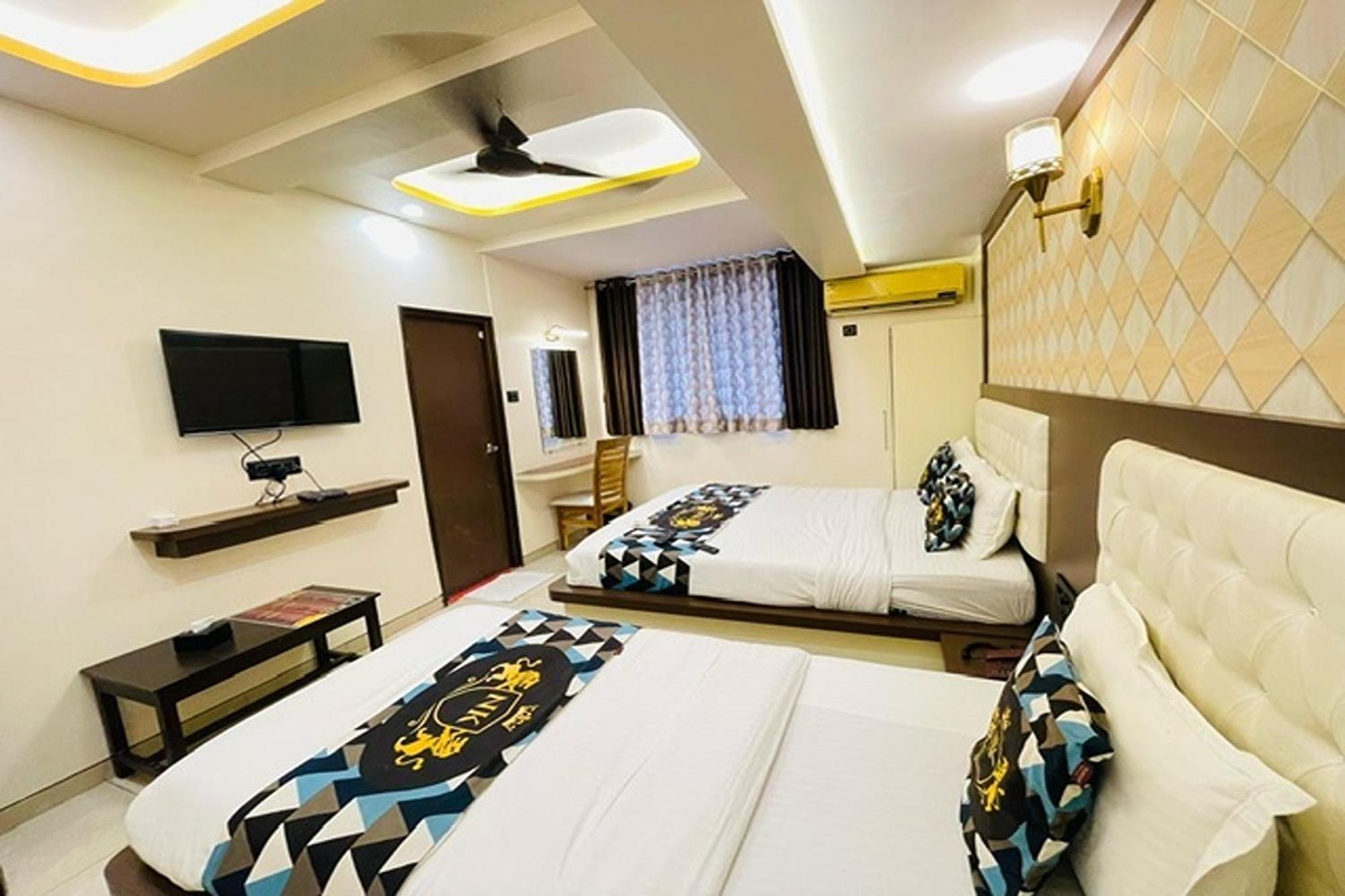 Hotel Neelkiran Navi Mumbai Zewnętrze zdjęcie