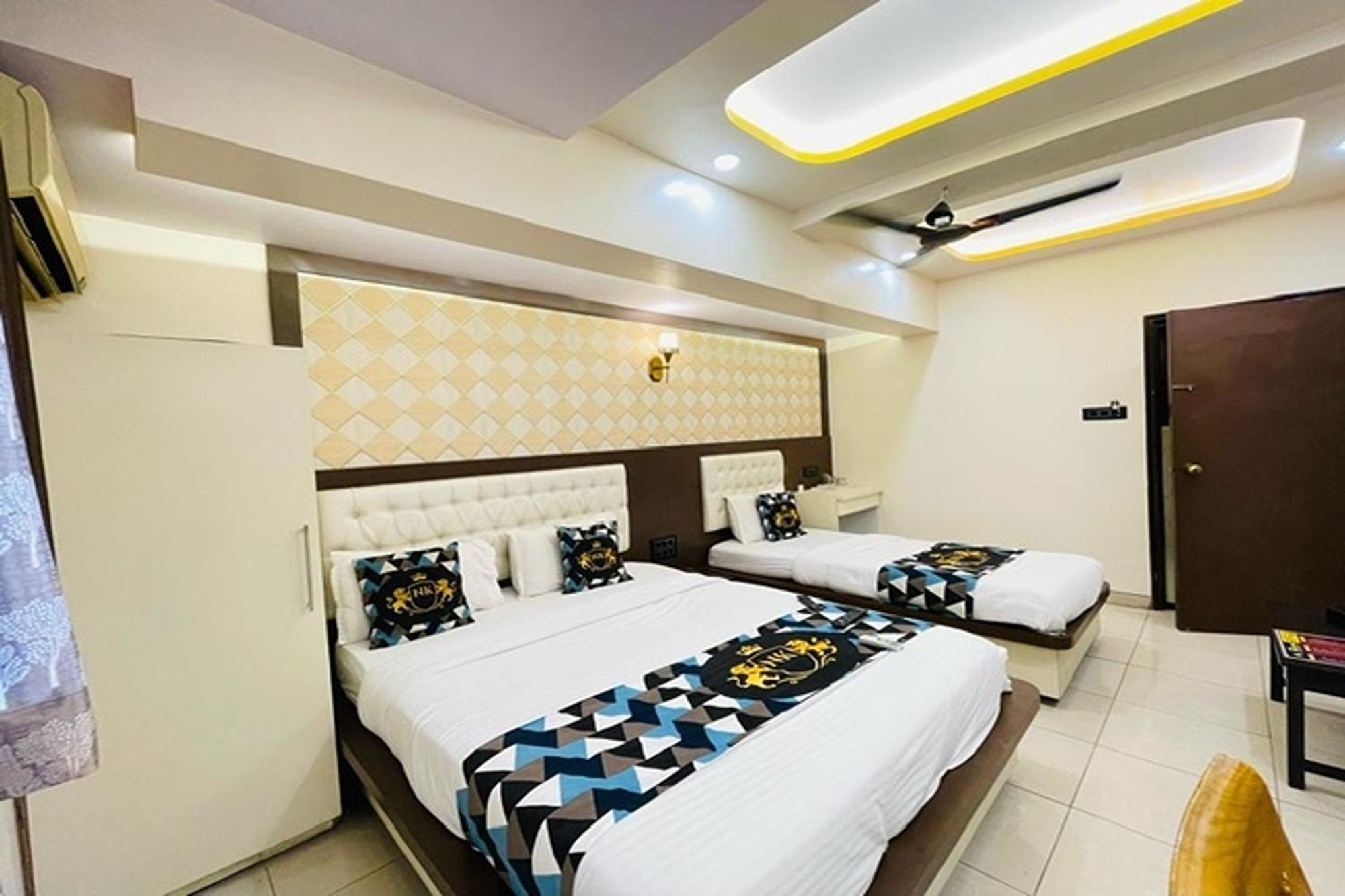 Hotel Neelkiran Navi Mumbai Zewnętrze zdjęcie